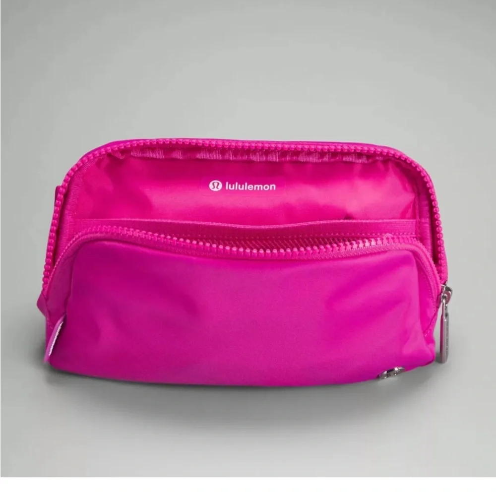 Lululemon Everywhere Belt bag sonic pink - Picture 4 of 11